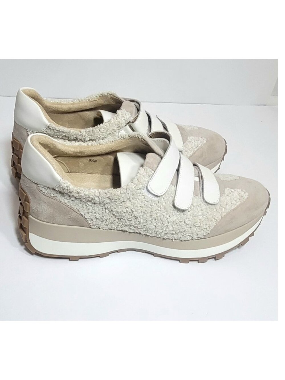 Vaneli Qendra Suede White Nappa